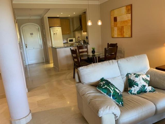 Golf & Beach .Apto 2 Bedroom Santa Maria Golf Marbella Exterior photo